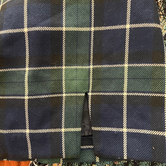 Plaid mini skirt size medium never worn - Picture 5 of 6
